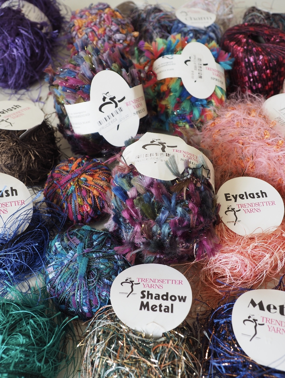Novelty Eyelash Yarn Lot Trendsetter Spruce Shadow Metal Charm Italy France